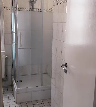 Apartment Othman Falkenstrasse 26