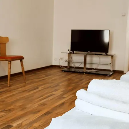Othman Falkenstrasse 26 Apartment *